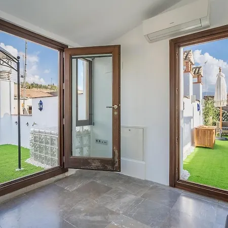 Atico Duplex Con Dos Terrazas Y Solarium En Plena Carrera De La Virgen Apartment *