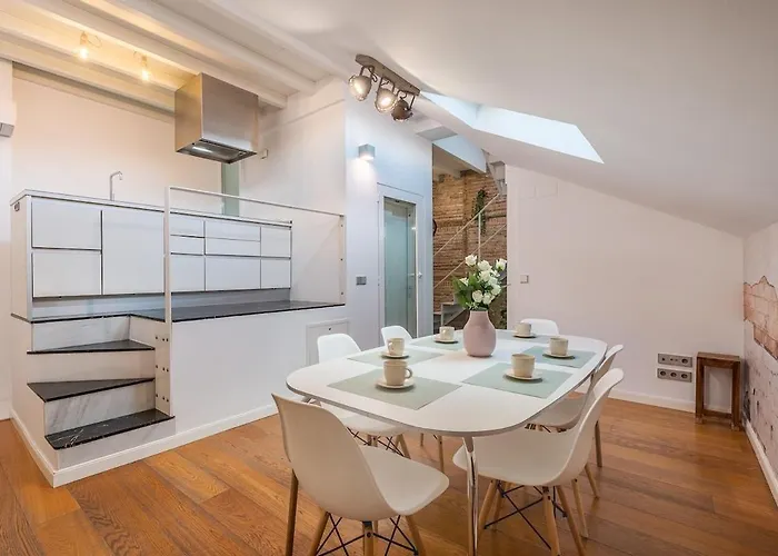Atico Duplex Con Dos Terrazas Y Solarium En Plena Carrera De La Virgen 公寓 *